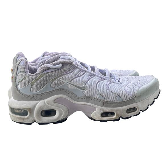 Nike Air Max Plus TN Sneakers Youth 5Y White Metallic Silver Low Top CD0609-108 - Picture 2 of 10